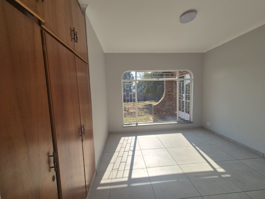 3 Bedroom Property for Sale in Vaalpark Free State